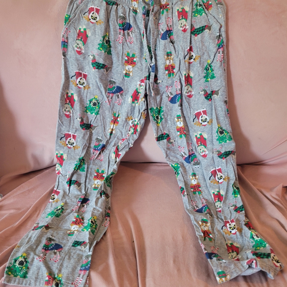 Old Navy Men's Gray Festive Pajama Bottoms
